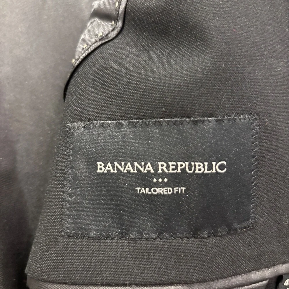 Banana Republic Mens 42R Black Tailored Fit Two Button Blazer Jacket Stretch